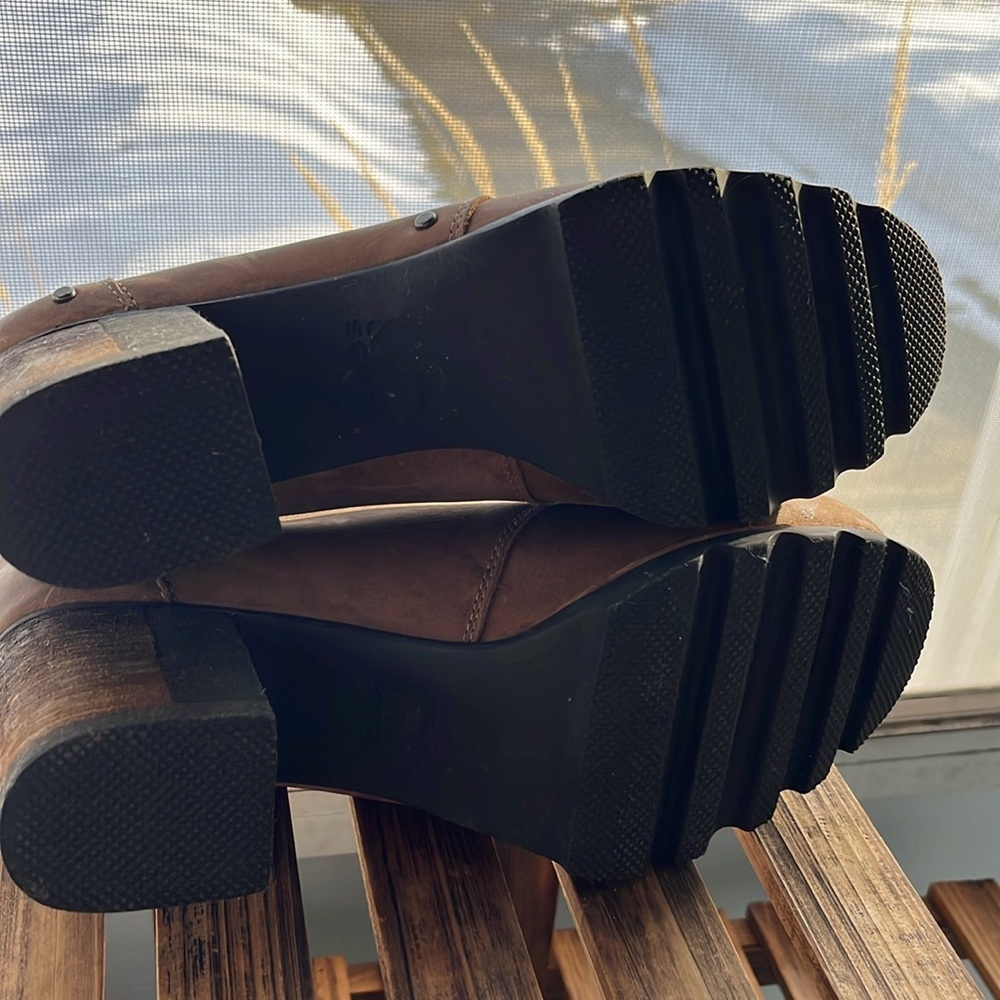 Sorel Addington Heeled Chelsea Boots Size 9 - Picture 14 of 14